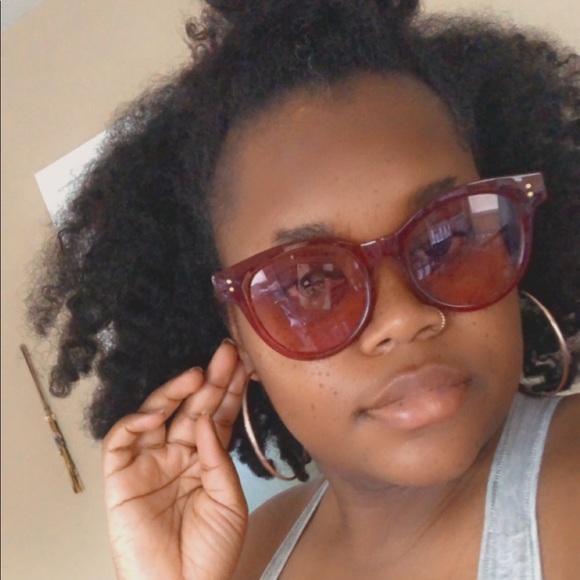 Sunglasses Set - Picture 8 of 8